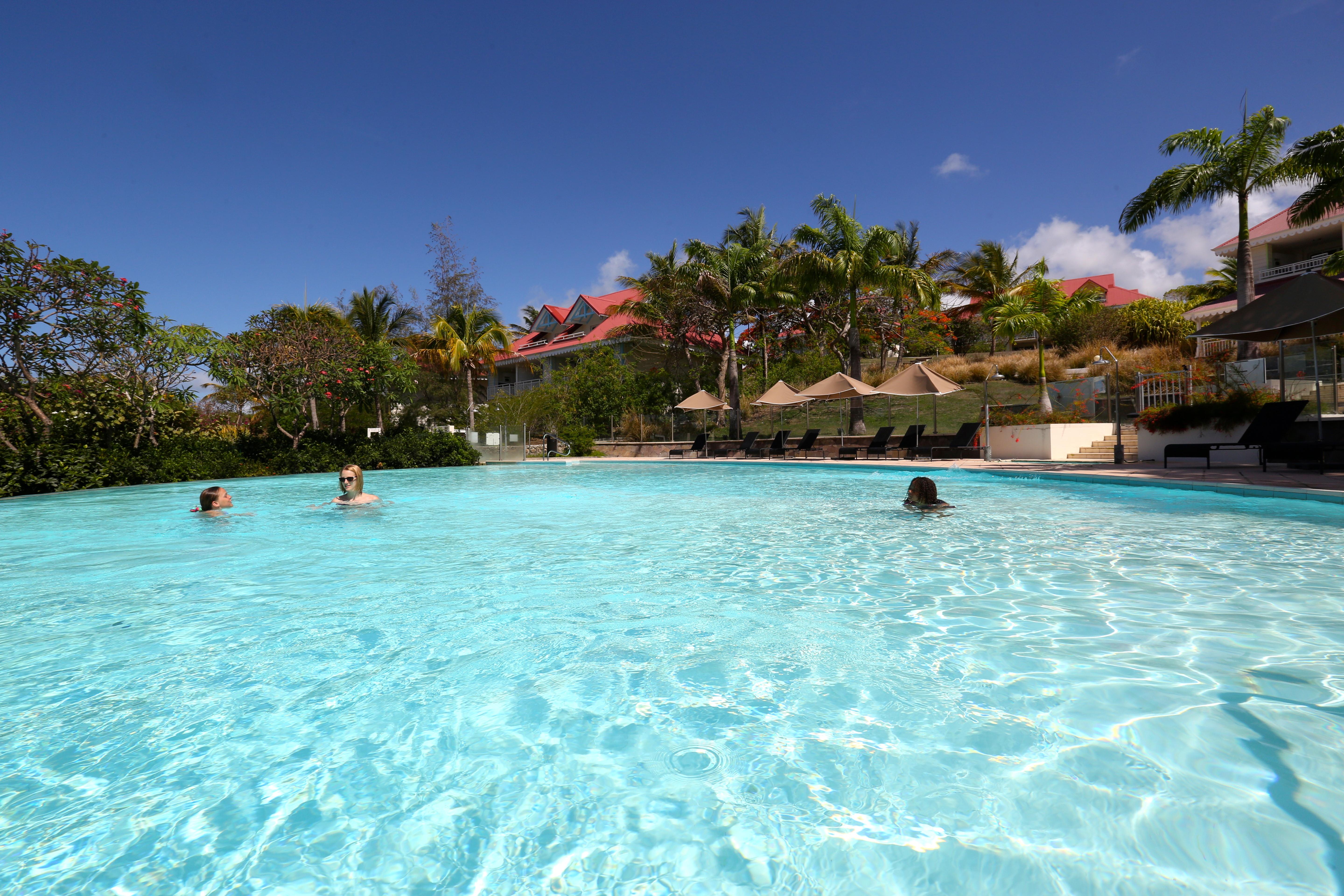 Residence Pierre & Vacances Premium Les Tamarins Сент-Анн Экстерьер фото