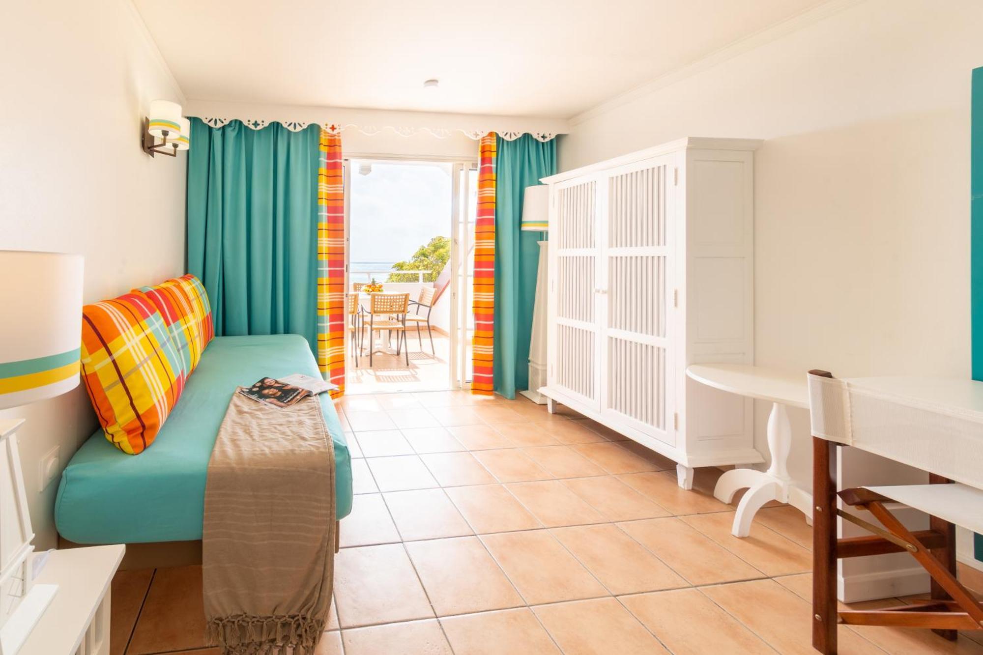 Residence Pierre & Vacances Premium Les Tamarins Сент-Анн Экстерьер фото