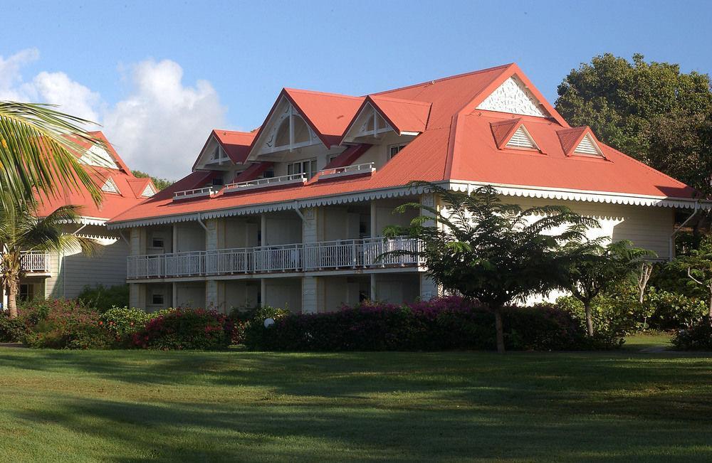 Residence Pierre & Vacances Premium Les Tamarins Сент-Анн Экстерьер фото