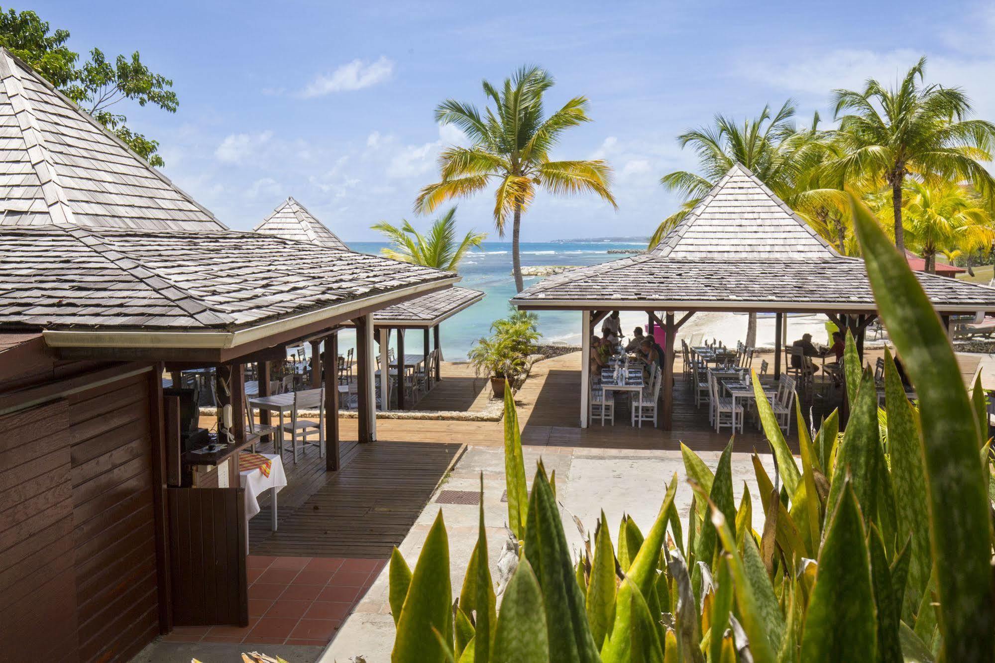 Residence Pierre & Vacances Premium Les Tamarins Сент-Анн Экстерьер фото