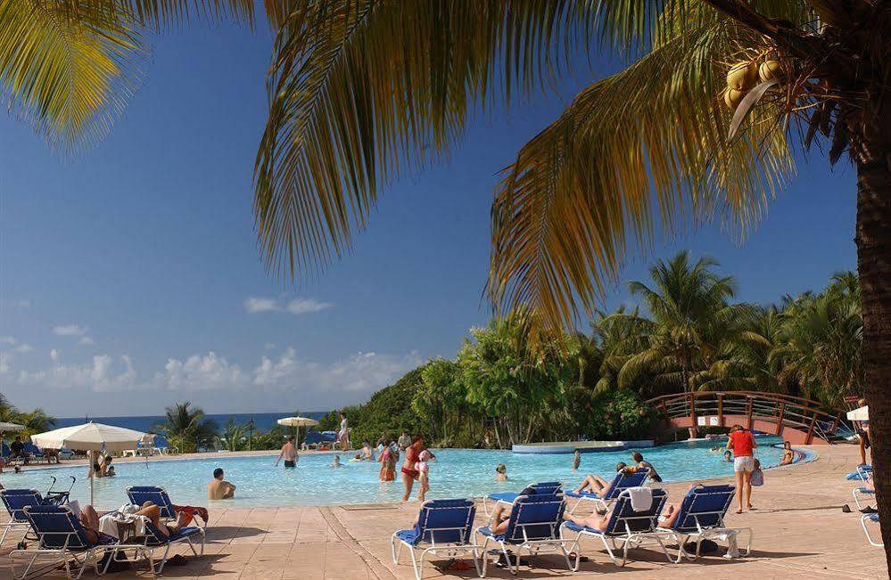 Residence Pierre & Vacances Premium Les Tamarins Сент-Анн Экстерьер фото